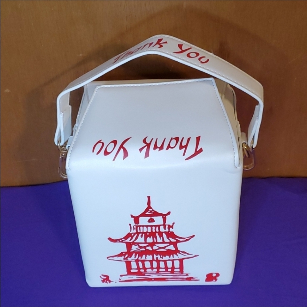 🎉Host Pick🎉 White Chinese Takeout Purse